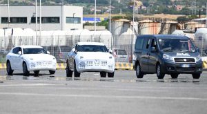 Maserati in partenza da porto di Civitavecchia