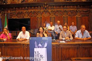 Viterbo bella di sera - La presentazione in comune