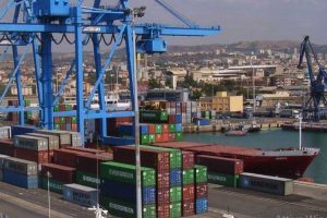 Merci nel porto di Civitavecchia - Immagine di repertorio