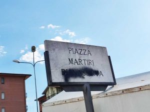 Civita Castellana - Imbrattata la targa per i martiri di Nassirya