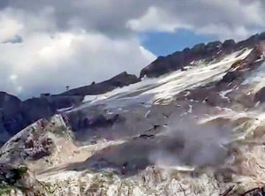 Valanga sulla Marmolada