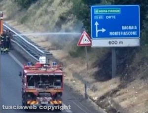 Incendio sulla superstrada in direzione Vitorchiano