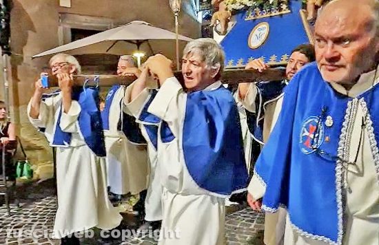 Viterbo - La Madonna del Carmelo torna a sfilare - A destra Franco Chiaravalli