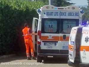 Bimbo annega in piscina a Grotte di Castro