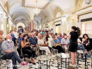 Viterbo - Chiara Frontini incontra i commercianti