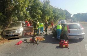 Civitavecchia - Scontro fra due auto in via Terme di Traiano