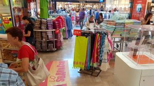 Lo sbaracco al Centro commerciale Tuscia di Viterbo