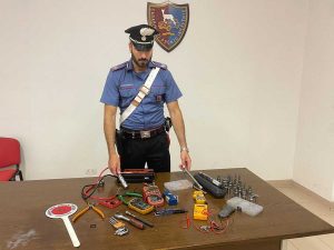 Poggio Mirteto - Carabinieri - Il materiale da scasso