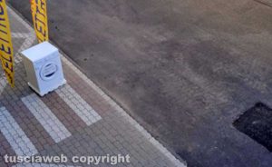Viterbo - Le strisce pedonali inesistenti in via Igino Garbini