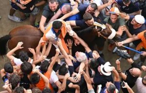 Siena - Il palio 2022 vinto dalla contrada Leocorno