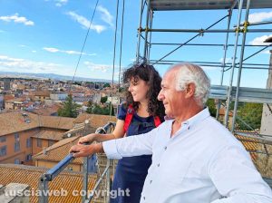 Viterbo - Vincenzo Fiorillo e Chiara Frontini in cima a Gloria