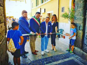 La manifestazione “A.M.A. Ischia” - Il taglio del nastro