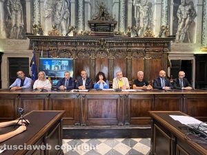 Viterbo - Presentazione “Macchine di pace”