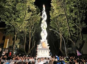 Viterbo - Minimacchina del Pilastro - Il trasporto di Armonia celeste