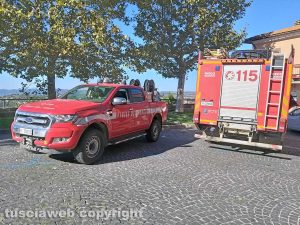 Montefiascone - I vigili del fuoco in via Piave