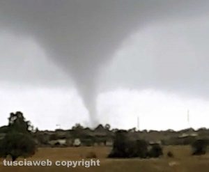 Tromba d'aria a Civitavecchia