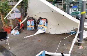 Napoli - Atto vandalico ai danni del gazebo di Impegno Civico