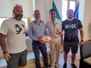 Sport - I rappresentanti dell'Old Civitavecchia rugby ricevuti dal sindaco Tedesco