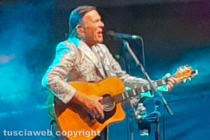 Il concerto di Dodi Battaglia a Grotte Santo Stefano