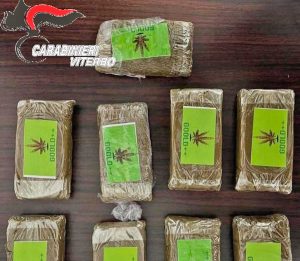 Carabinieri - La droga sequestrata