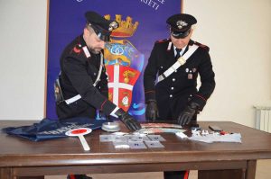 Rieti - Carabinieri - L'eroina sequestrata