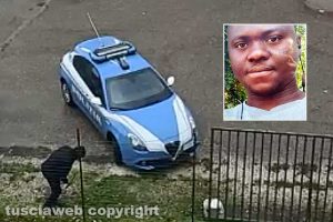 Omicidio di Natale - Sopralluogo della polizia (nel riquadro la vittima Orobosa)