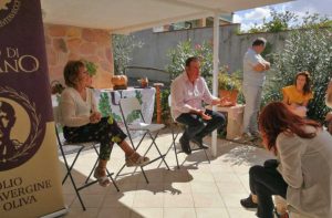 Civitavecchia - La presentazione dell’olio di Traiano