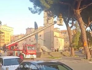 Viterbo - Vigili del fuoco al Sacrario