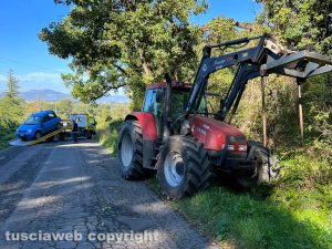 Acquapendente - Scontro auto-trattore