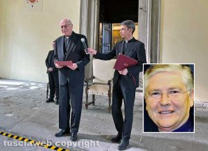 Il vescovo Lino Fumagalli - Nel riquadro: Orazio Francesco Piazza