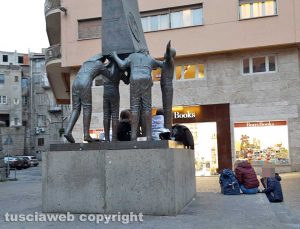 Viterbo - Monumento dei facchini