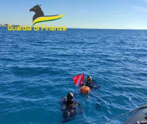 Guardia di finanza - Controlli in mare
