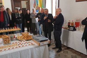 Il Comune di Castel Sant'Elia festeggia il pensionamento di Sandro Galletti