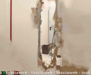 Tentativo di furto in un negozio di casalinghi