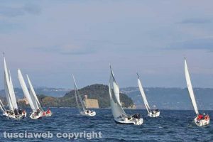 La regata delle vele al lago di Bolsena