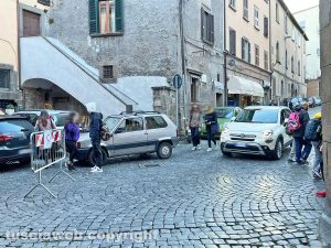 Viterbo - La prima giornata del pedibus a porta della Verità