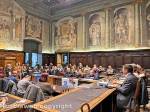 Viterbo - L'assemblea sull'acqua pubblica del comitato Non ce la beviamo