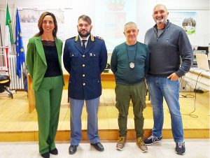 Viterbo - La polizia incontra gli studenti del "Paolo Savi"