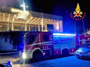 Roma - Chiesa Sant'Ugo - Intervento dei vigili del fuoco