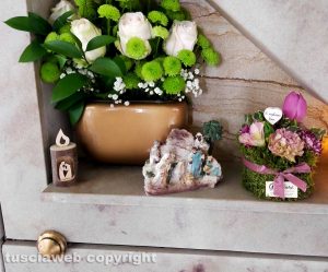 Viterbo - Rubati alcuni oggetti al cimitero San Lazzaro