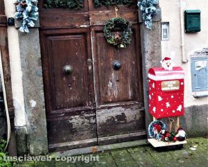 San Martino al Cimino - Cassetta della posta per Babbo Natale
