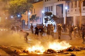 Perù - Militari protestano contro l’arresto di Pedro Castillo