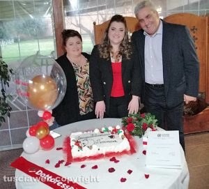 Castel Sant’Elia - La neo dottoressa Valeria Mennuni con la famiglia