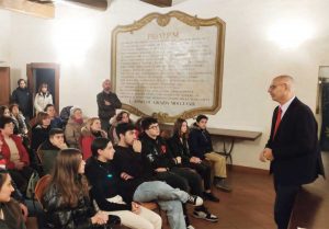 San Lorenzo Nuovo - Consegnate le borse di studio agli studenti meritevoli