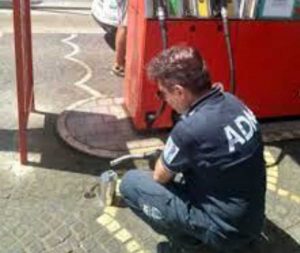 Controlli dell'Adm a un distributore di benzina