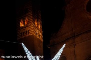 Viterbo - Il campanile del Duomo senza illuminazione