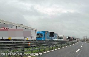 Incidente sull'A1 - La coda