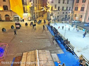 Viterbo - Non chiamatela notte bianca - Piazza del comune