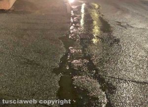 Viterbo - perdita d’acqua in via Amedeo Cerasa