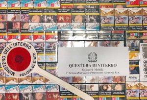 Viterbo - Le sigarette ritrovate dalla polizia